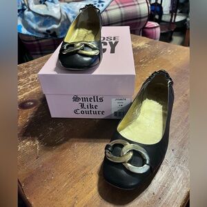 Juicy Smells Like Couture 9m black flats